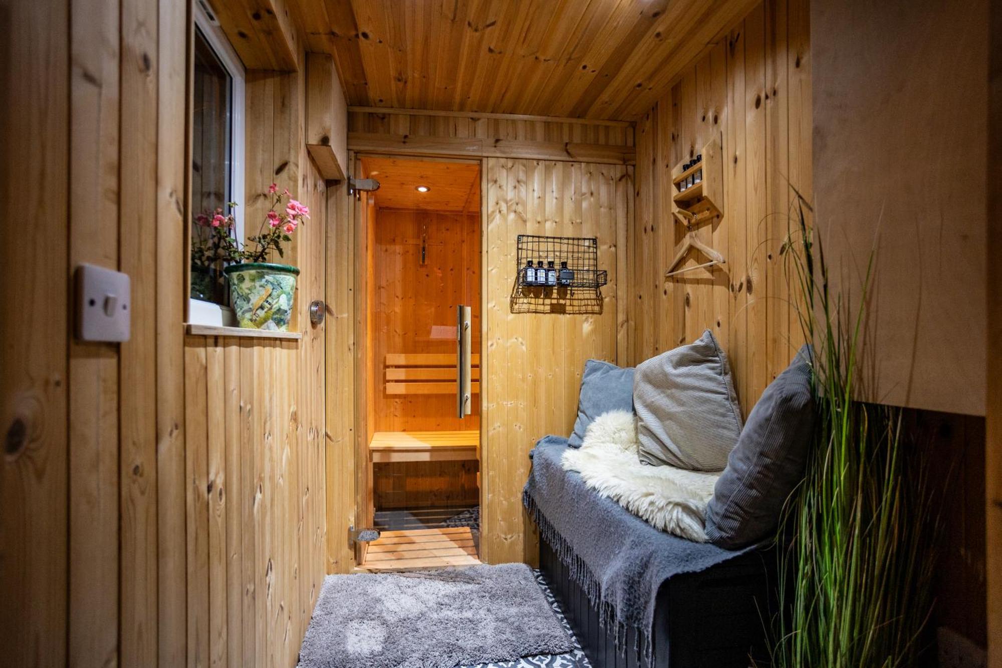 Jura, Mrs Leonard'S Cottage Craighouse Exteriör bild