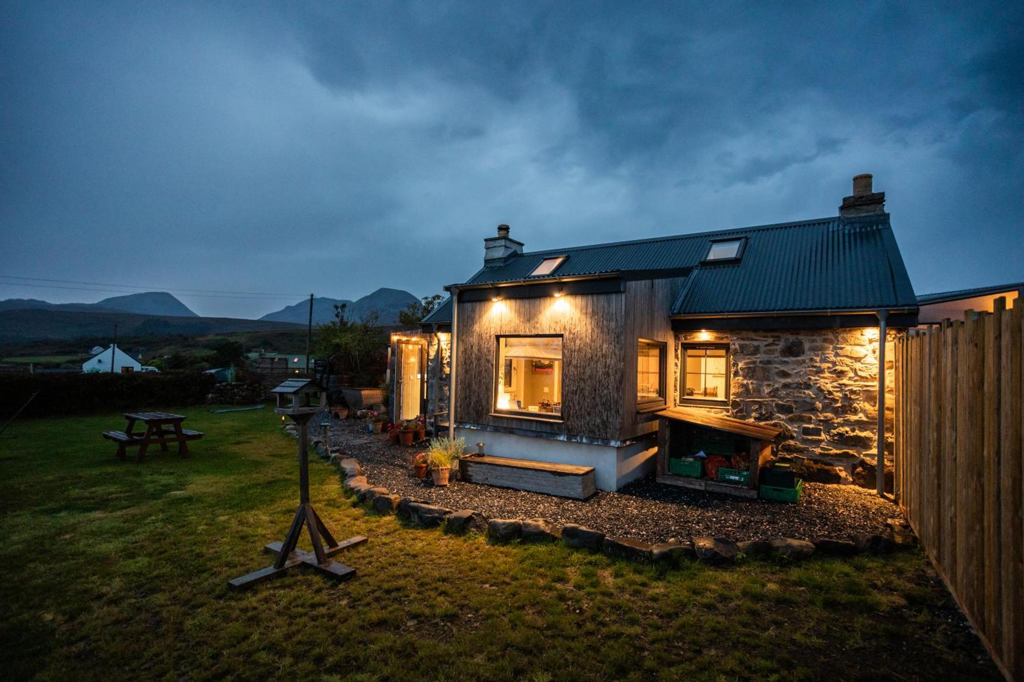 Jura, Mrs Leonard'S Cottage Craighouse Exteriör bild