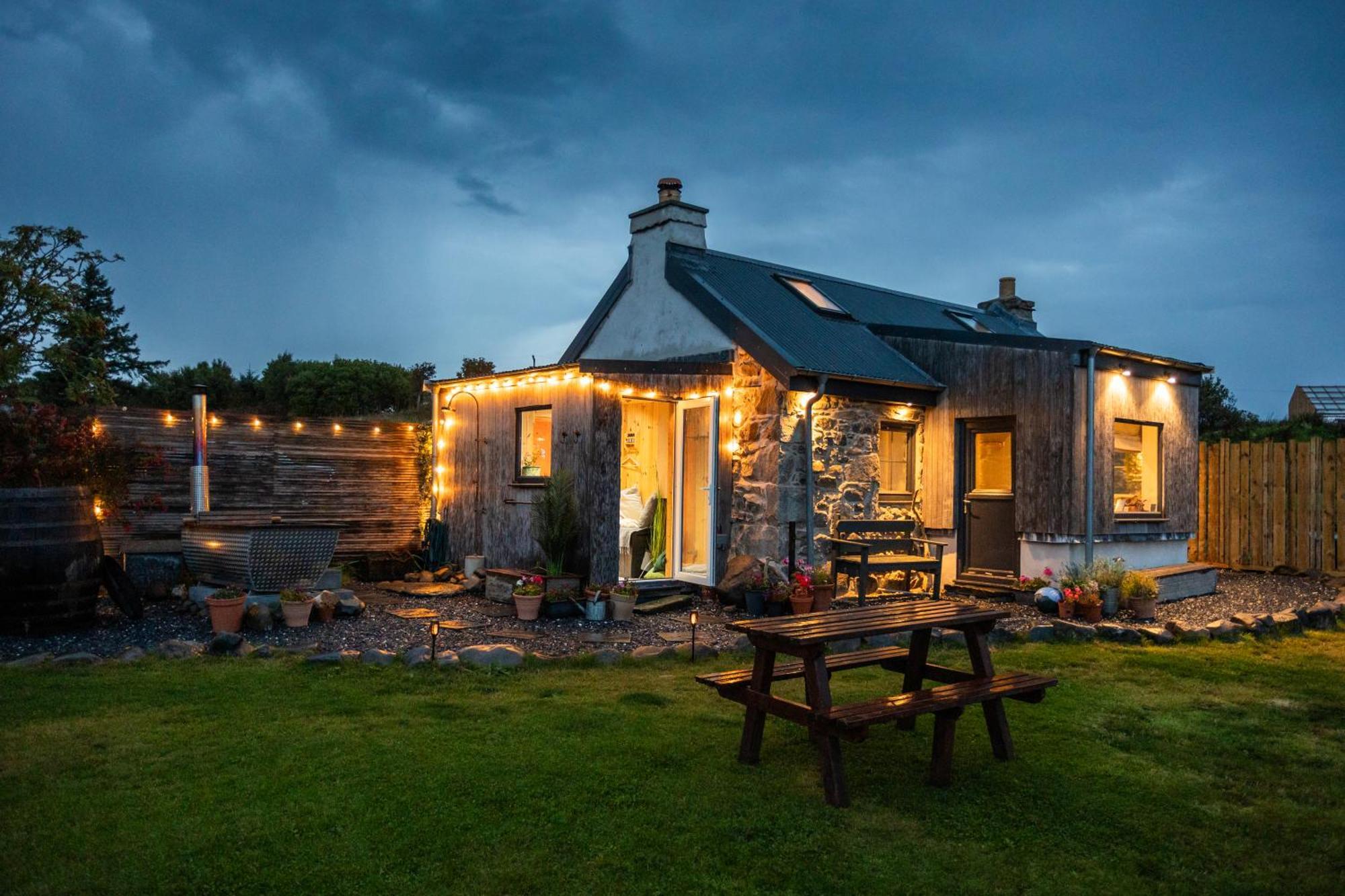 Jura, Mrs Leonard'S Cottage Craighouse Exteriör bild