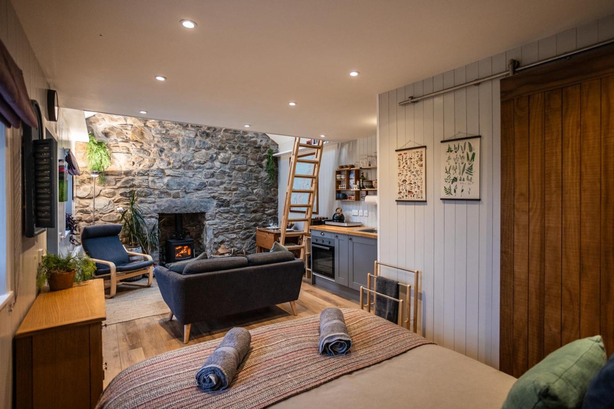 Jura, Mrs Leonard'S Cottage Craighouse Exteriör bild